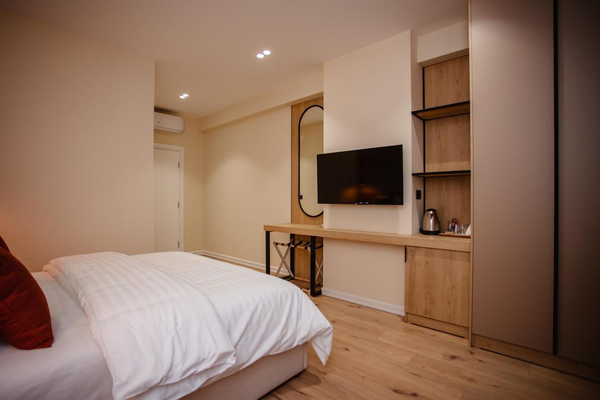 שקודר Oro Inn Hotel מראה חיצוני תמונה